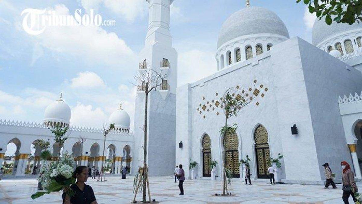 5 Tempat Wisata Dekat Terminal Tirtonadi Solo, Ada Masjid Raya Sheikh Zayed dan Solo Safari