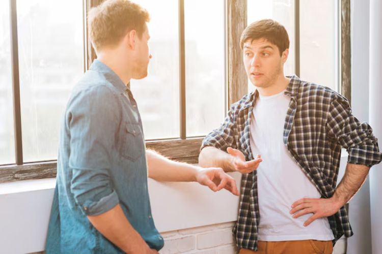 Orang yang selalu menjauhkan diri sebelum terlalu dekat biasanya memiliki 9 sifat yang tidak diinginkan ini menurut psikologi