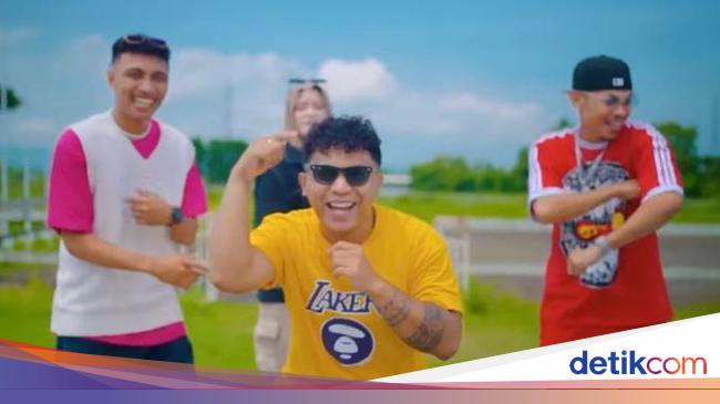 Terjemahan lirik lagu Tabola Bale, viral di TikTok: Kakak tak bisa berpaling melihatmu, Nona